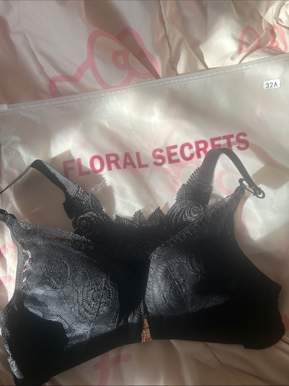 Black Lace Full-Coverage Bra